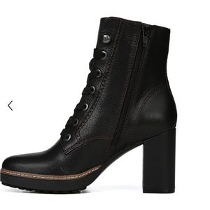 Naturalizer Callie Black Women’s Boots